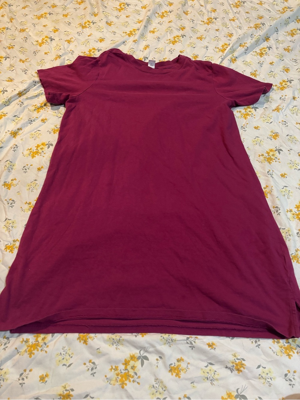 Old Navy Women's Short-Sleeve Tunic Tee in Berry